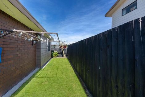 Photo of property in 2/51 Marshland Road, Shirley, Christchurch, 8061