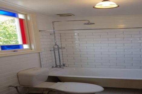 Photo of property in 16 Malvern Road, Morningside, Auckland, 1022