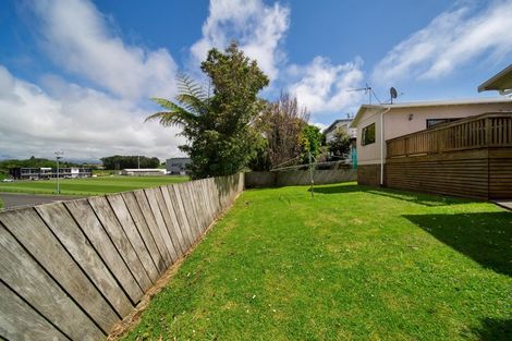 Photo of property in 28 Maratahu Street, Westown, New Plymouth, 4310