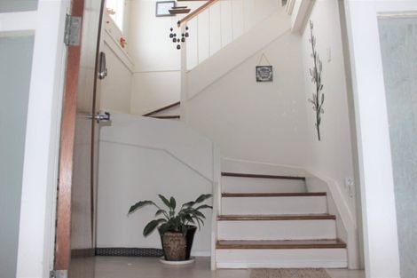 Photo of property in 1/97a Nile Road, Milford, Auckland, 0620