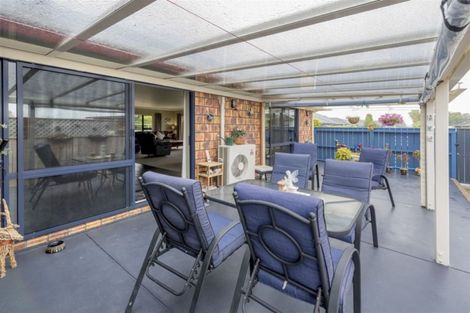 Photo of property in 10 Burnfield Way, Levin, 5510