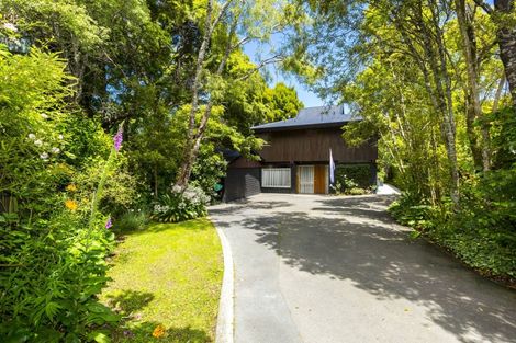 Photo of property in 24 Freemans Way, Pinehaven, Upper Hutt, 5019