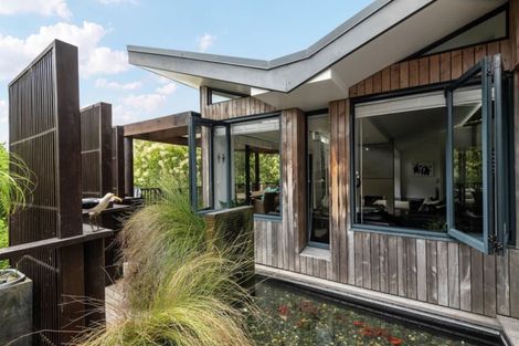 Photo of property in 21 Tanglewood Place, Cockle Bay, Auckland, 2014