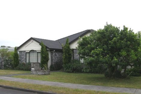 Photo of property in 5 Hobie Court, West Harbour, Auckland, 0618