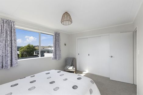 Photo of property in 41 Almora View, Ascot Park, Porirua, 5024