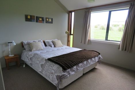 Photo of property in 10 Tokanui-haldane Road, Tokanui, 9884