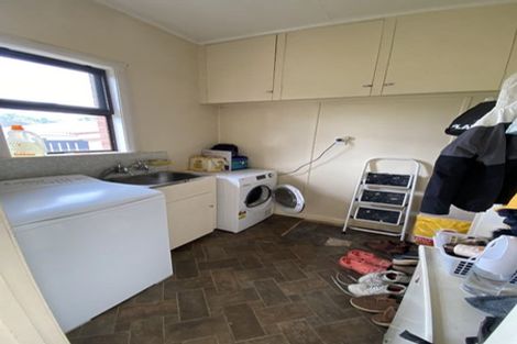 Photo of property in 27 Logan Avenue, Marewa, Napier, 4110