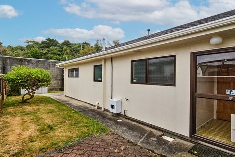 Photo of property in 219c Main Road, Tawa, Wellington, 5028