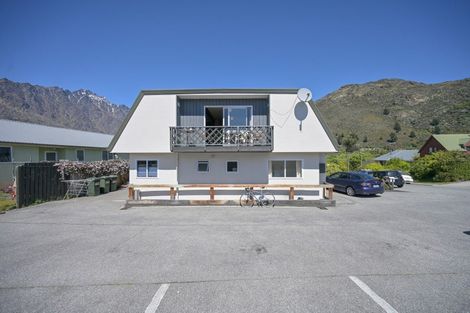 Photo of property in 3 Remarkables Crescent, Frankton, Queenstown, 9300