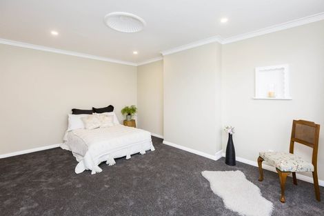 Photo of property in 380 Cambridge Terrace, Naenae, Lower Hutt, 5011