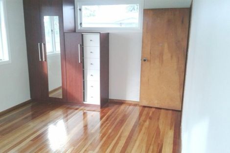 Photo of property in 20a Amberley Avenue, Te Atatu South, Auckland, 0610