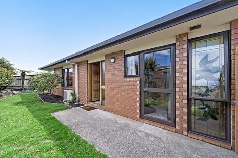 Photo of property in 2/98 Springs Road, Hornby, Christchurch, 8042