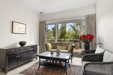 Photo of property in 70 Victoria Avenue, Remuera, Auckland, 1050