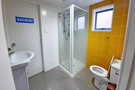 Photo of property in 1/226 Forrest Hill Road, Forrest Hill, Auckland, 0620