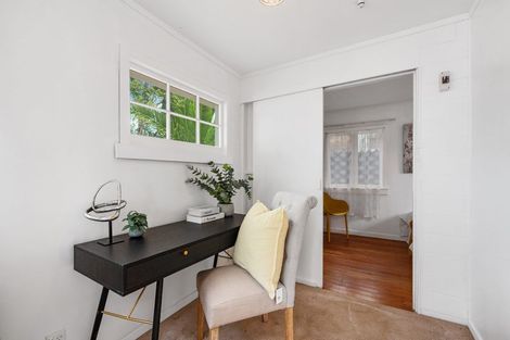 Photo of property in 1/317 Lake Road, Hauraki, Auckland, 0622