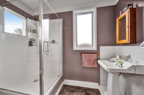 Photo of property in 20 Douglas Street, Hawera, 4610