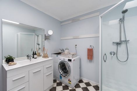 Photo of property in 1/2 Trigg Crescent, Taradale, Napier, 4112