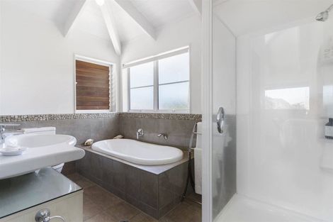 Photo of property in 13 Coutts Road, Pauanui, Hikuai, 3579