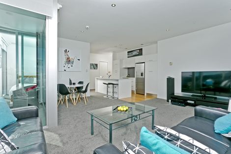 Photo of property in Sentinel Apartments, 706/3 Northcroft Street, Takapuna, Auckland, 0622