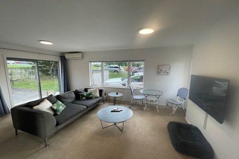 Photo of property in 2/10 Belmont Terrace, Milford, Auckland, 0620