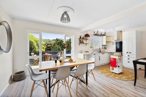 Photo of property in 8 Collier Avenue, Karori, Wellington, 6012