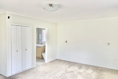 Photo of property in 44 Merriefield Avenue, Forrest Hill, Auckland, 0620