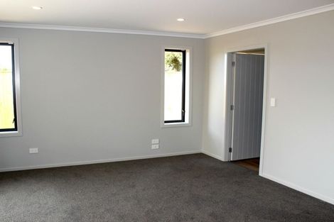 Photo of property in 1 Angus Place, Carterton, 5713