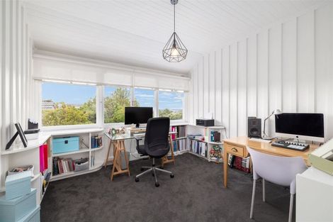 Photo of property in 47 Hackthorne Road, Cashmere, Christchurch, 8022