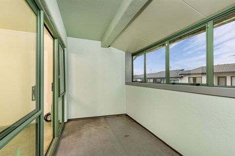 Photo of property in 16 Vitex Lane, Henderson, Auckland, 0612