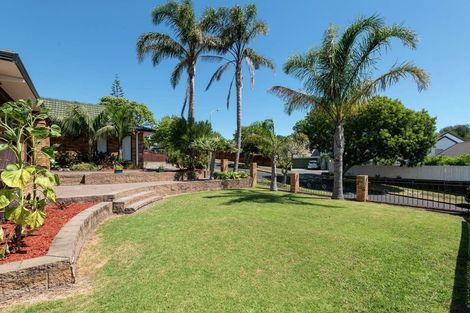 Photo of property in 26 Leicester Parade, Somerville, Auckland, 2014