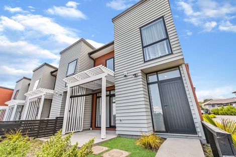 Photo of property in 2 Fermi Lane, Papakura, 2110