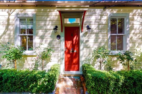 Photo of property in 204 Sydney Street West, Thorndon, Wellington, 6011