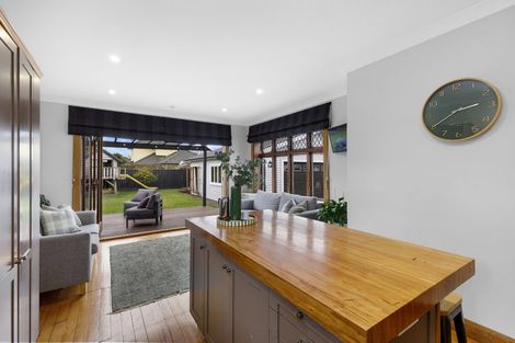 Photo of property in 17 Burnside Street, Waterloo, Lower Hutt, 5011