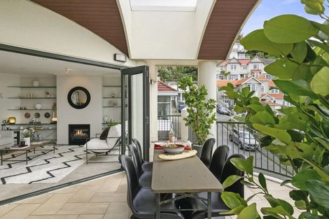 Photo of property in 15/22 Oriental Terrace, Oriental Bay, Wellington, 6011