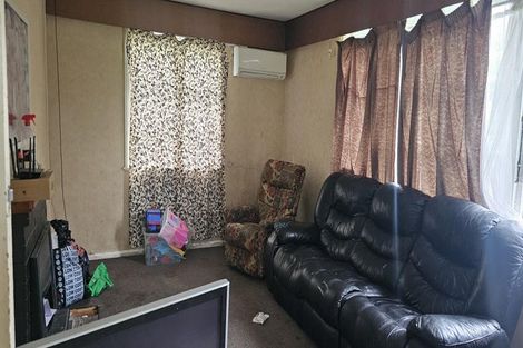 Photo of property in 185 Egmont Street, Patea, 4520