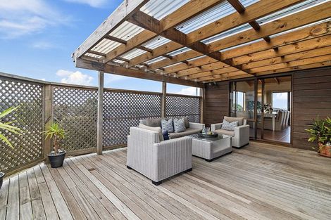 Photo of property in 26 Clearview Heights, Ranui, Auckland, 0612