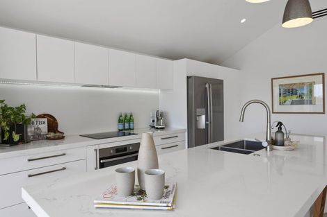 Photo of property in 1/16 Clematis Avenue, Murrays Bay, Auckland, 0630