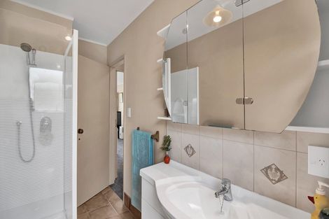 Photo of property in 9 Aria Terrace, Mokau, 4376