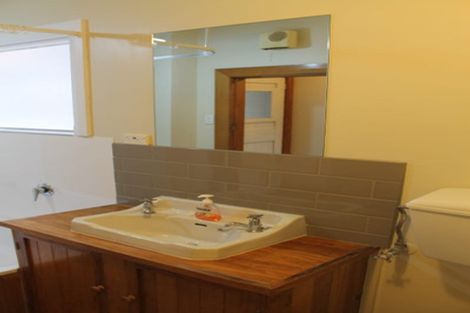 Photo of property in 142 Washington Avenue, Brooklyn, Wellington, 6021