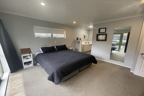 Photo of property in 4 Guernsey Place, Grandview Heights, Hamilton, 3200