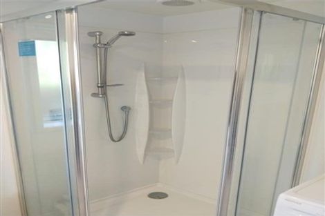 Photo of property in 54e Birkdale Road, Birkdale, Auckland, 0626