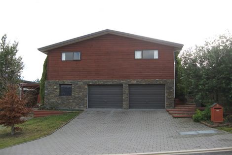 Photo of property in 5 Mulberry Lane, Wanaka, 9305