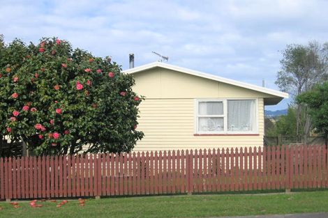 Photo of property in 35 Helena Street, Massey, Auckland, 0614