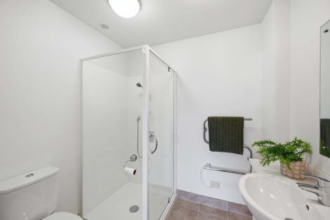 Photo of property in Bay Palms Apartments, 12/30b Bute Road, Browns Bay, Auckland, 0630