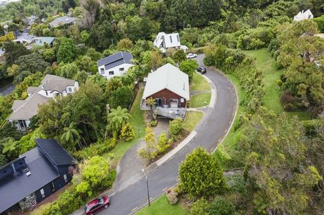Photo of property in 5 Corrondella Grove, Belmont, Lower Hutt, 5010