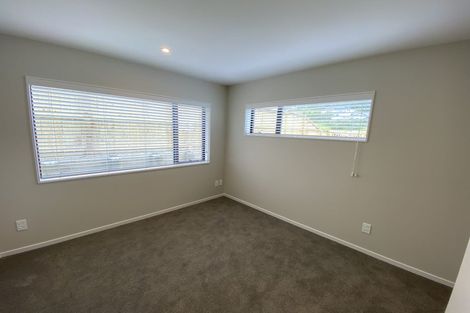 Photo of property in 8 Tagish Way, Orewa, 0931