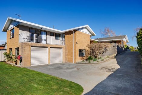 Photo of property in 18 Kentucky Way, Awapuni, Palmerston North, 4412