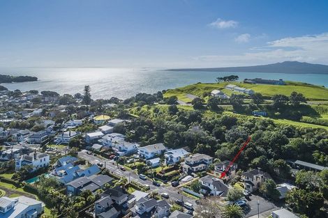 Photo of property in 33 Jubilee Avenue, Devonport, Auckland, 0624
