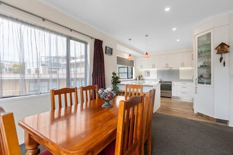 Photo of property in 14 Annandale Street, Lynmouth, New Plymouth, 4310