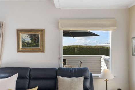 Photo of property in 6a Pupuke Road, Hillcrest, Auckland, 0627